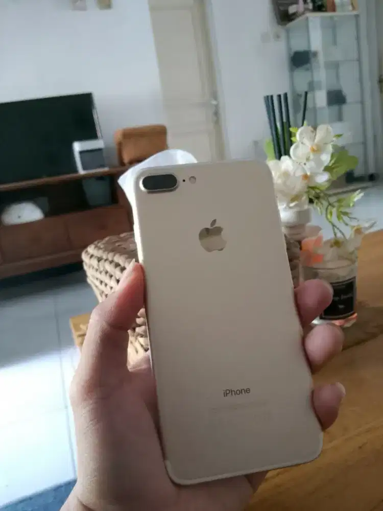 iPhone 7plus 128gb ibox