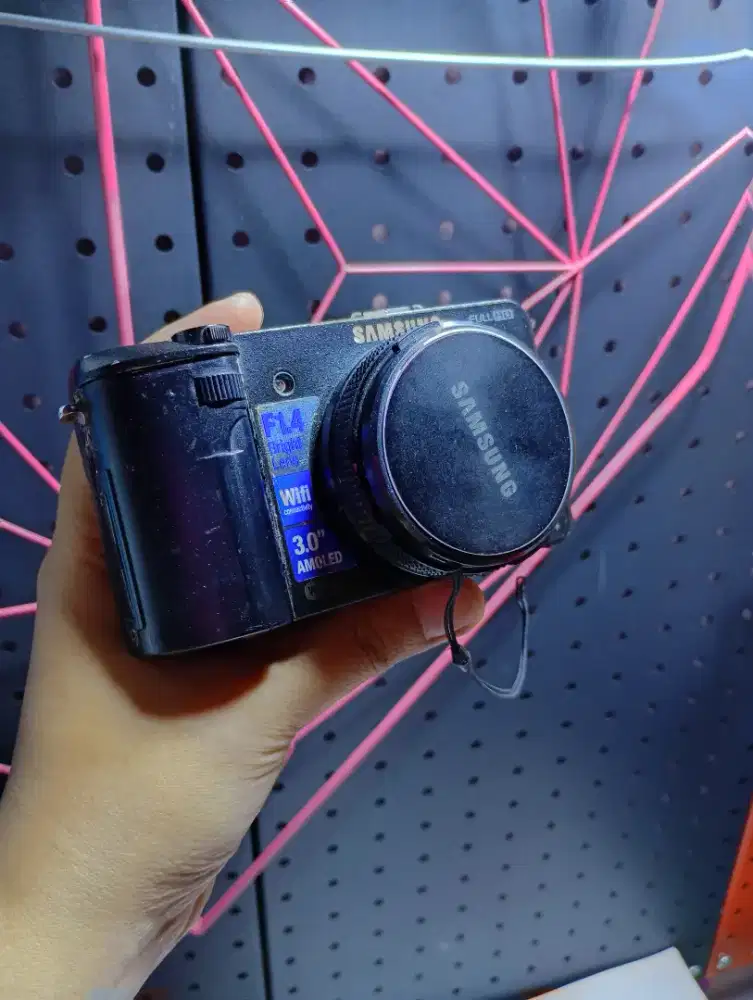 Digicam Samsung ex 2f Layar Flip