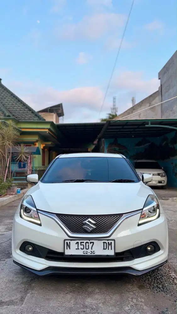 Suzuki Baleno Hatchback AT