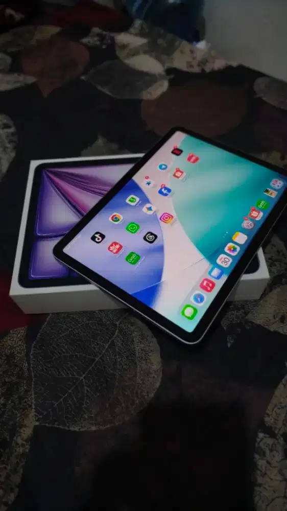 Ipad air 11 INCI M4 wifi dan cellular 128 GB