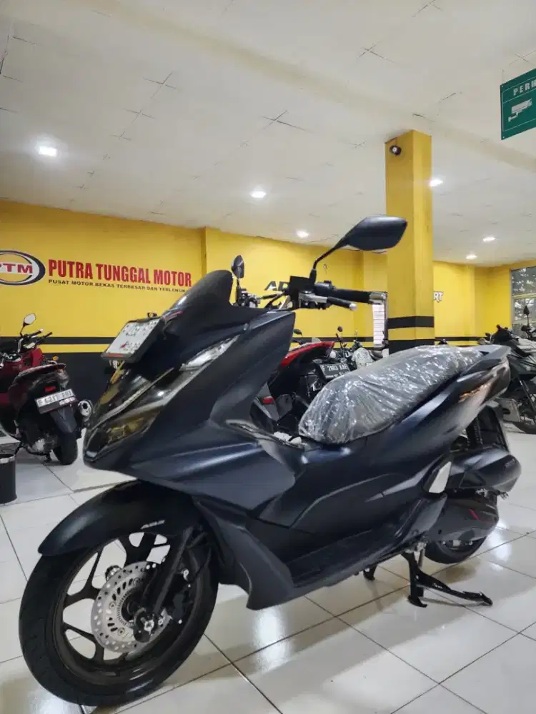 HONDA PCX 160 ABS TAHUN 2023