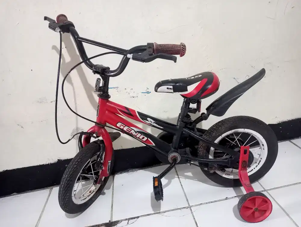 Sepeda BMX anak Genio roda 4 ring 12