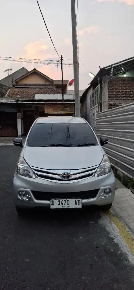 Toyota  Avanza G 2015
KM low 76 rb