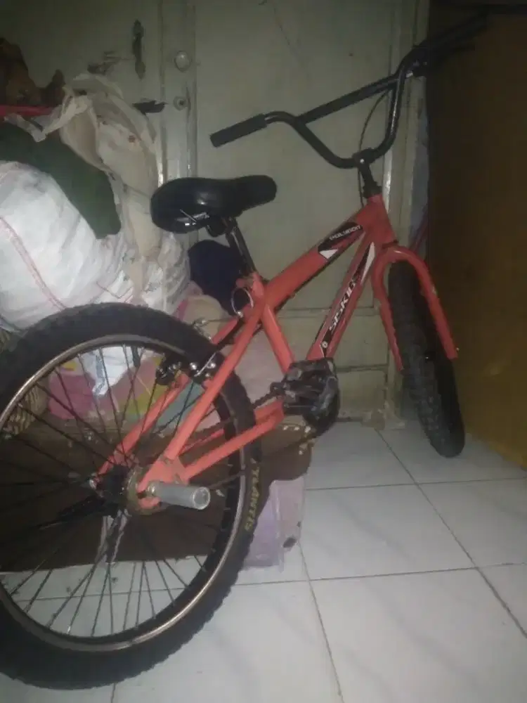 Sepeda BMX mulus