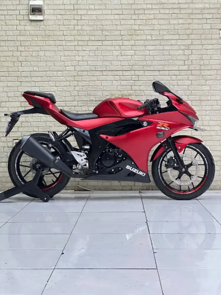 Termurah‼️ Suzuki GSX 150R Keyless Pmk 2020 Matte Red
Mustika Motoshop