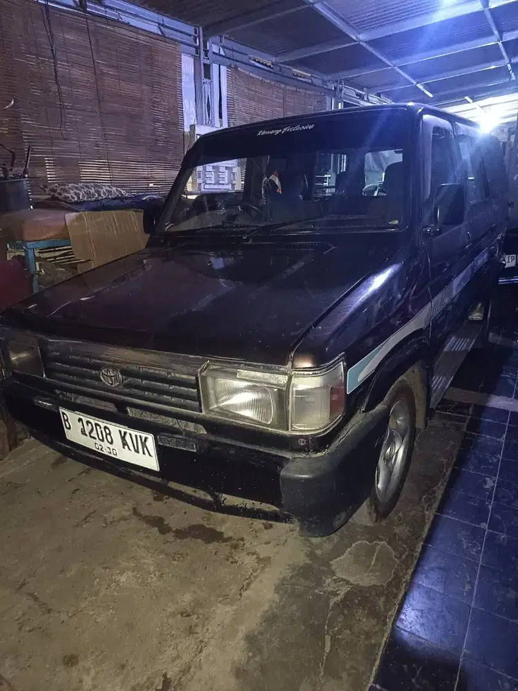 Dijual Toyota Kijang Super th 1994