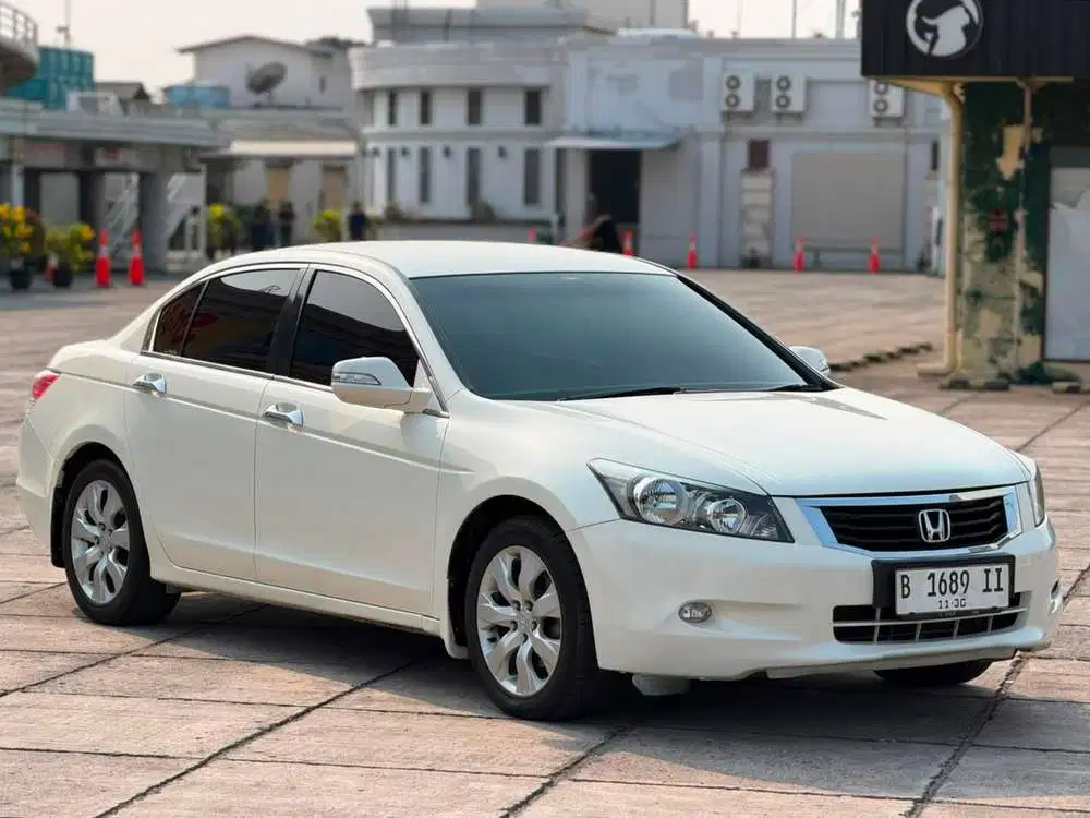 Honda Accord VTIL AT Tahun 2010