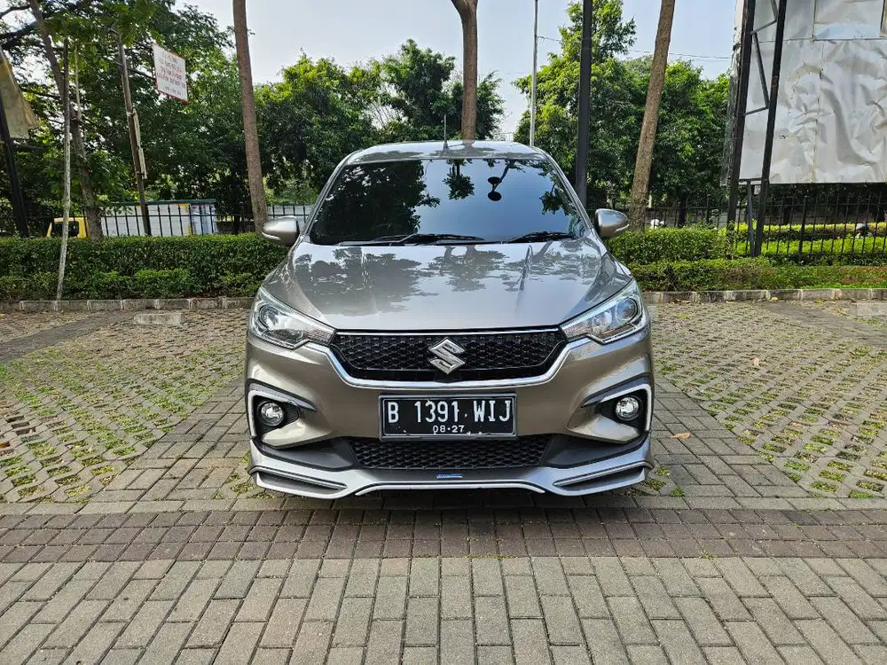 Suzuki Ertiga 1.5 SS Sport Hybrid Tahun 2022 Coklat AT