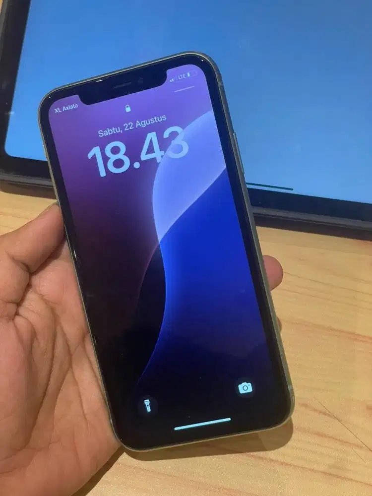 BU IPHONE 11 64gb