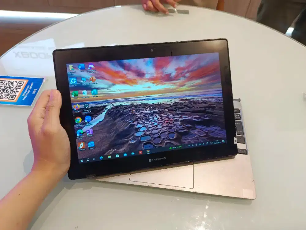 Dynabook K50 Intel Celeron N4020 Ram 4gb SD 64gb Touchscreen