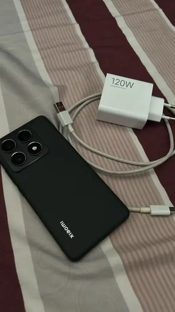 Xiaomi 14T Pro 16/512 GB Hitam ( unit & charger ) mulus