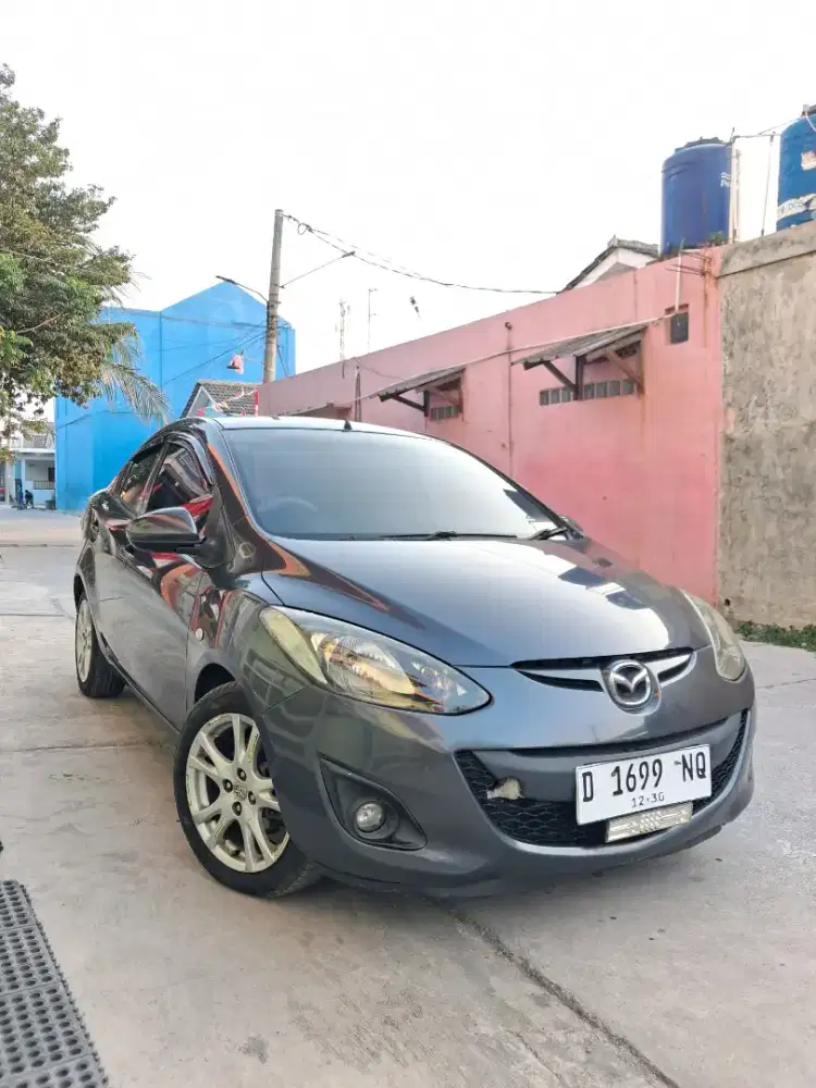 Mazda 2 R 2010 pajak hidup