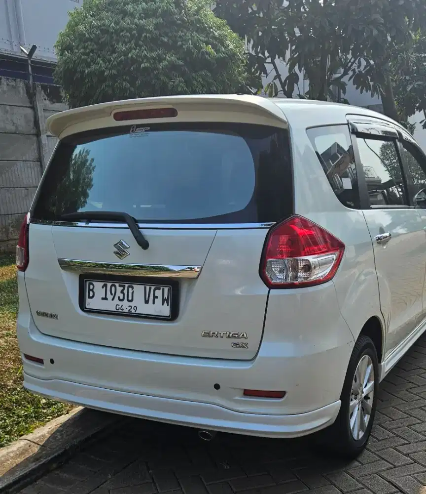 Ertiga GX At 2014 Putih Jossss..