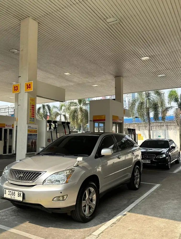 Toyota Harrier 2.4G/ 2010/ Silver/ Jaksel