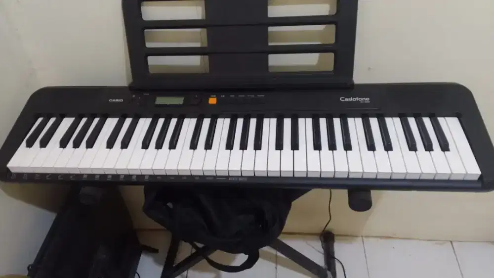 Casio CTS200 Include Stand + Tas
