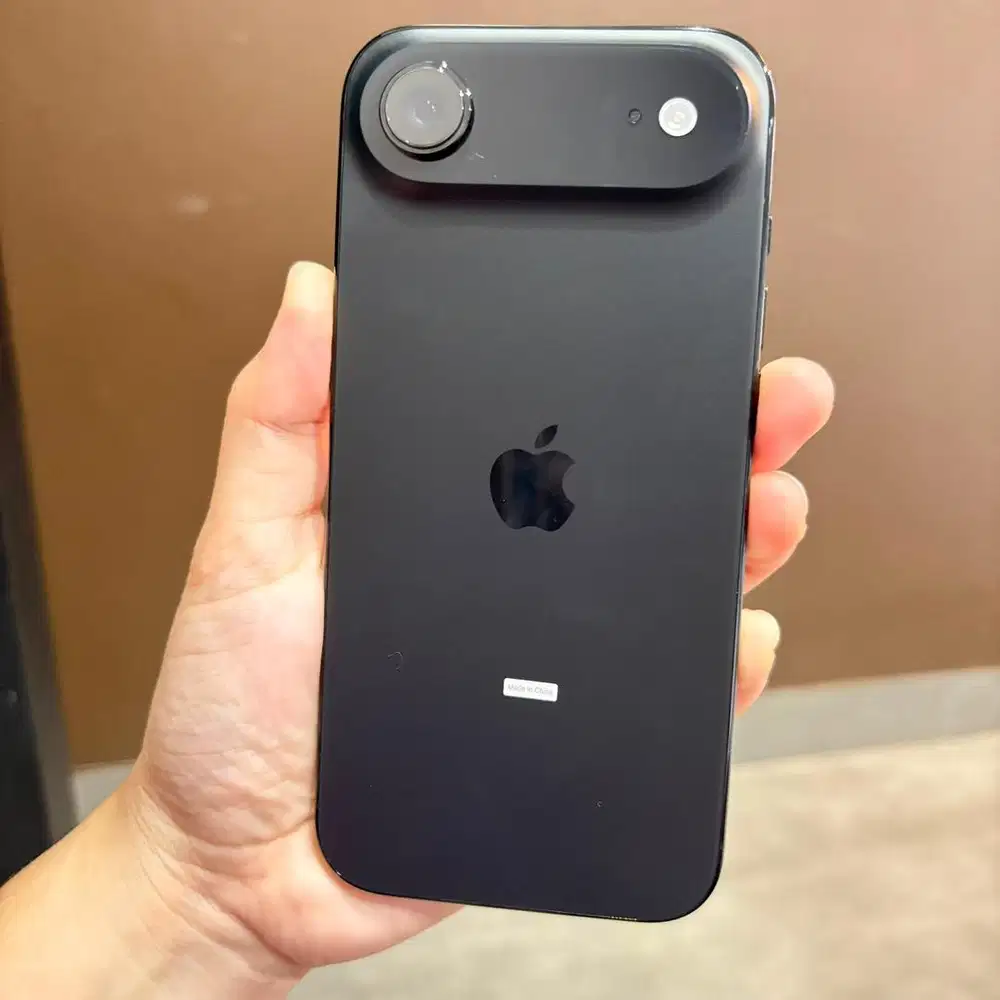 Second like New Iphone Air Black 256