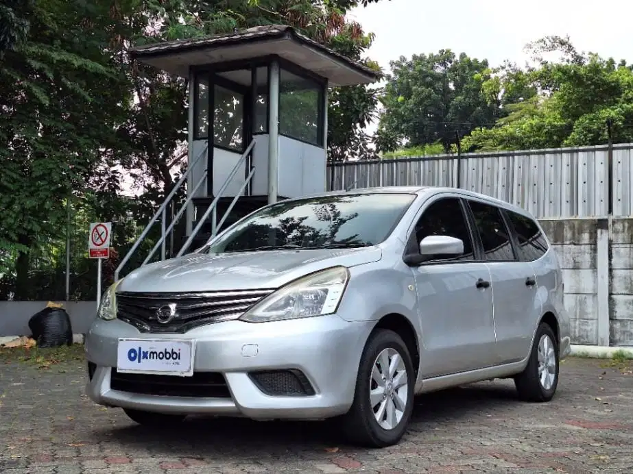Pajak Panjang - Nissan Grand livina 1.5 SV Bensin-AT 2013