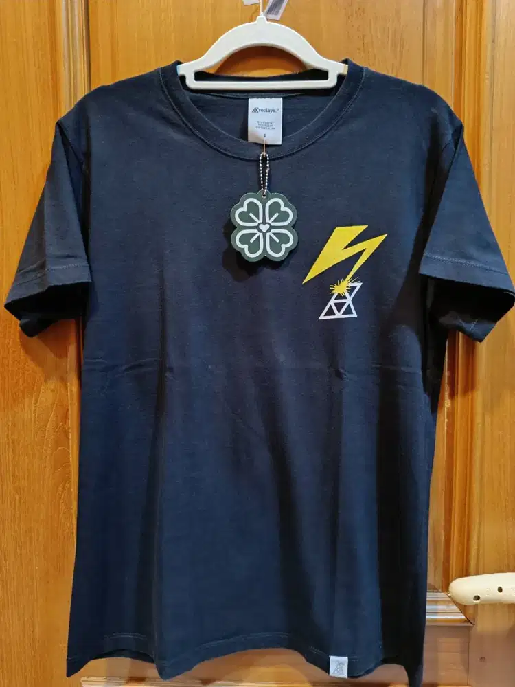 Kaos Distro Polos Cotton Combed 30S RECLAYS Lightning Original Murah
