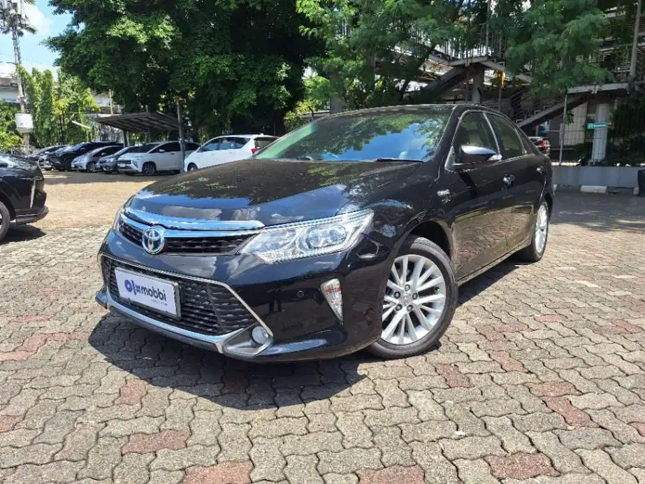 KM Rendah - Toyota Camry 2.5 Hybrid-AT 2016