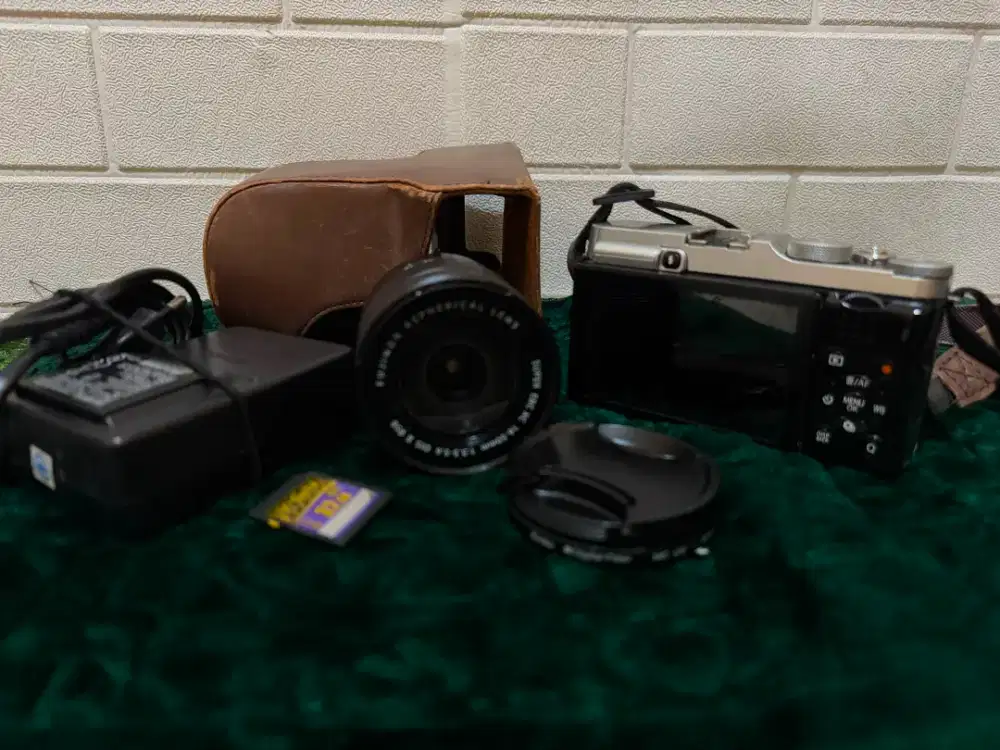 Kamera Mirrorless Fujifilm Xa2 Xa-2