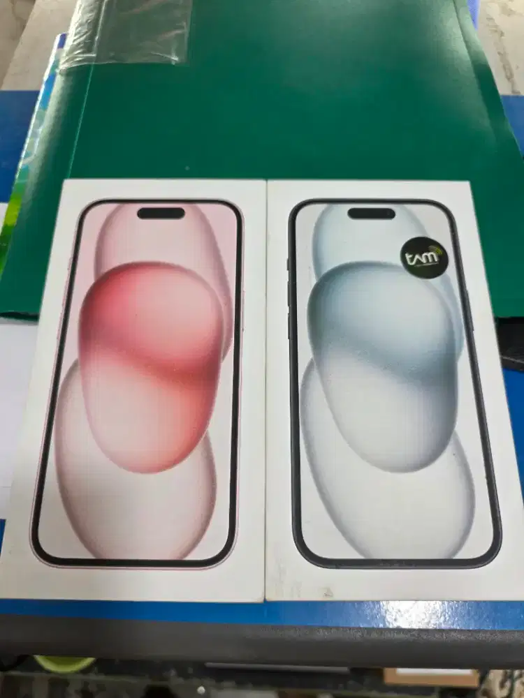 IPHONE 15 256 GB SEGEL GARANSI 1TAHUN RESMI