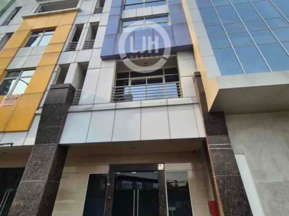 Ruko 4 Lantai di Gading Kirana Jakarta Utara Lokasi Strategis