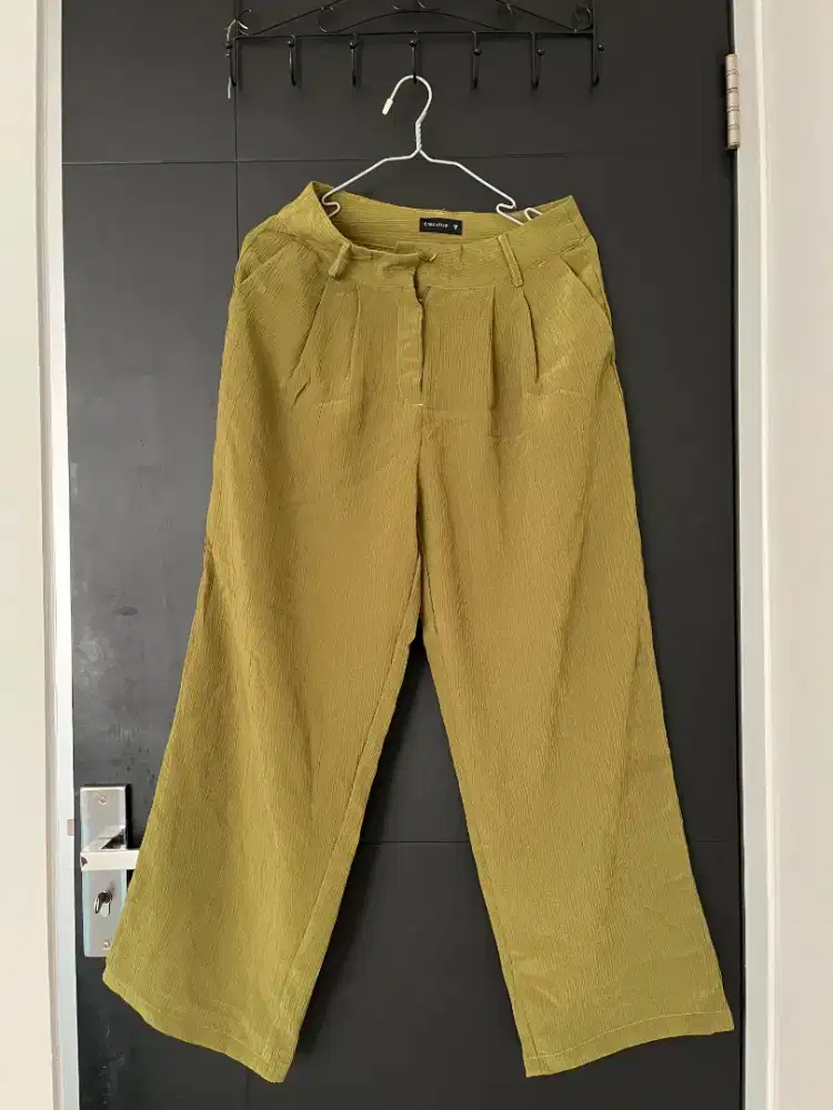CELANA THE EXECUTIVE - Celana preloved