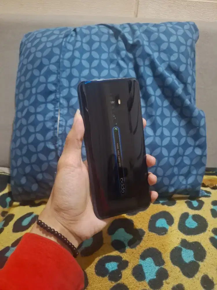 Oppo Reno 2 8/256GB No Minus Resmi Indonesia