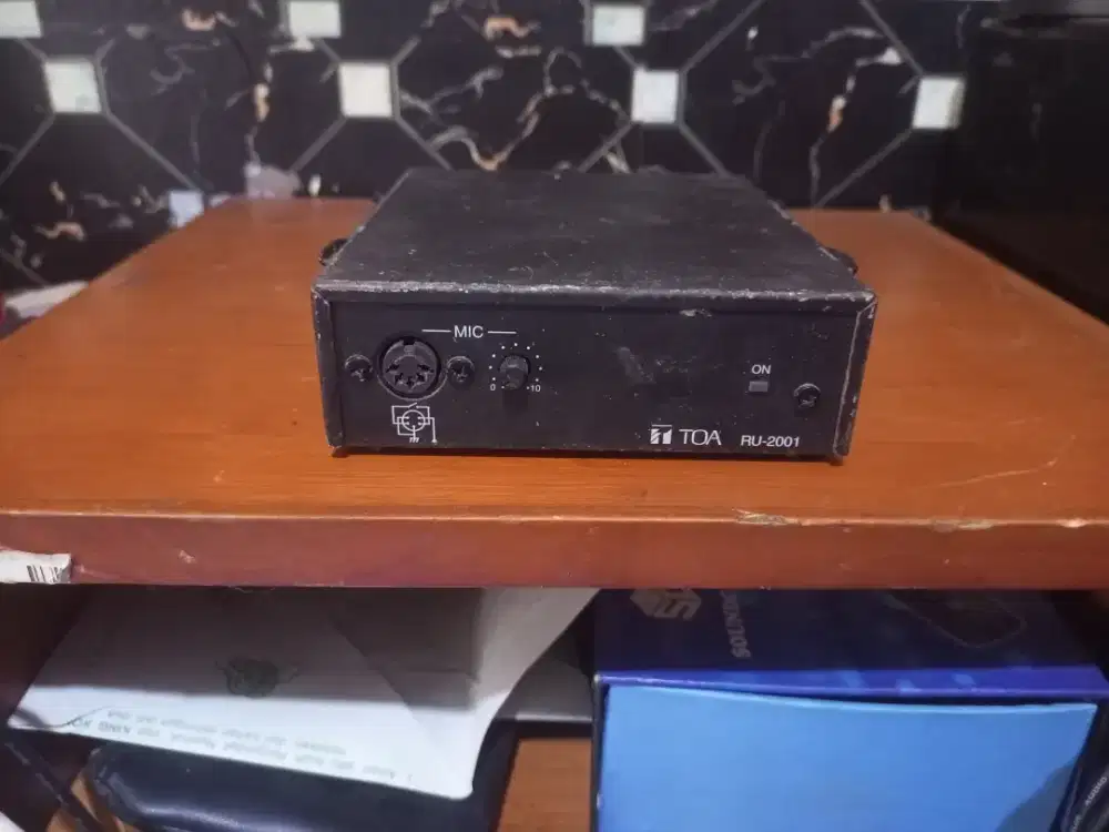 Toa RU-2001 preamp mic japan