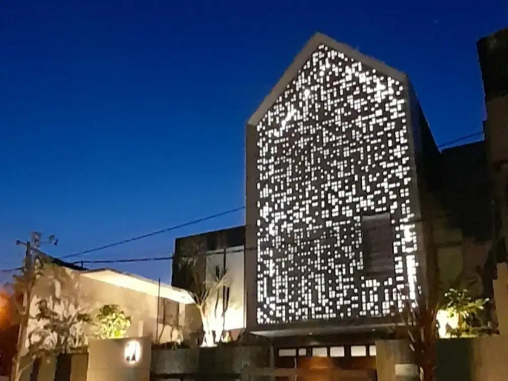 Rumah Lux 3 Lantai Sumber Sari Indah Bandung Kota