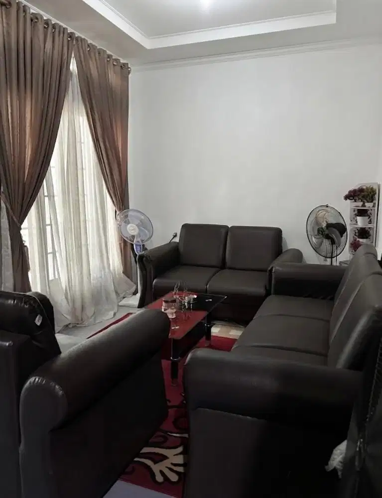 Sofa coklat tua. Jual cepat!!