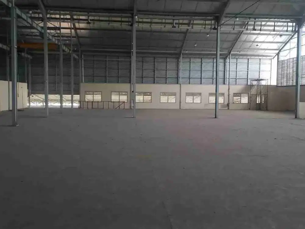 Gudang di pluit jakut lb 4000 m akses container