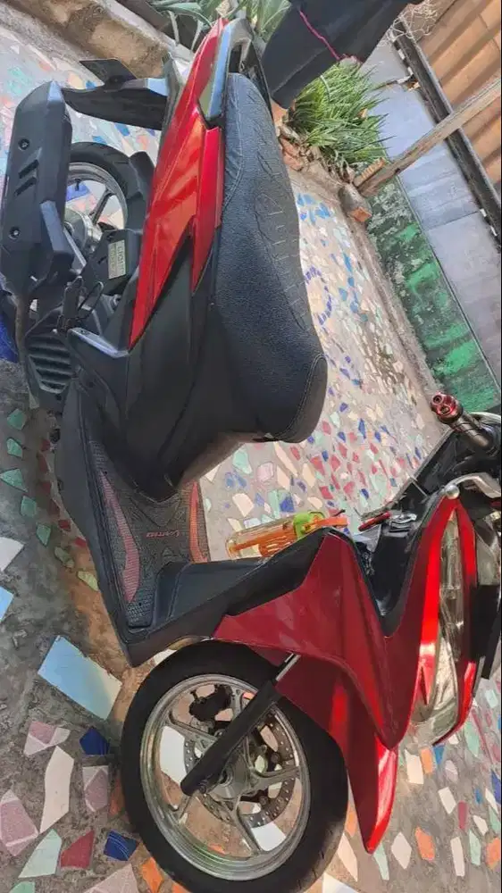 Vario FI KZR 2014 type tinggi ISS mesin body full ori terawat sehat