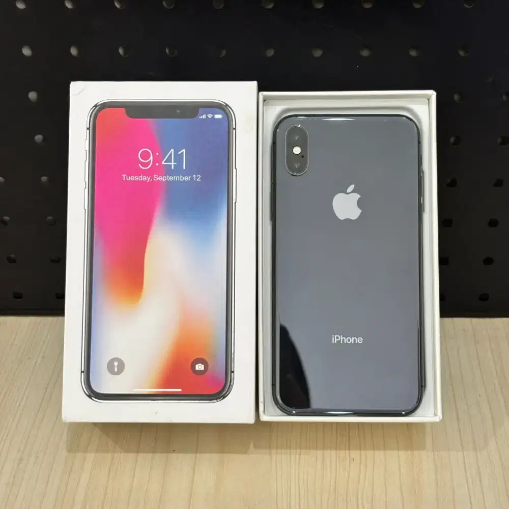 iPhone X 256GB Gray