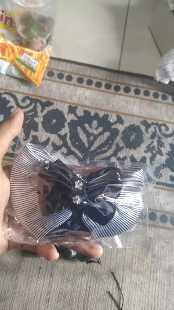 Harnet jepit rambut wanita
