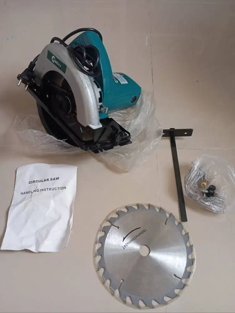 CIRCULAR SAW MAILTANK SH51 (BELI BARU TIDAK PERNAH DIPAKAI SEKALIPUN)