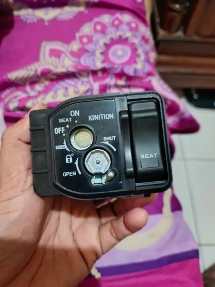 Rumah kunci motor vario 150 old