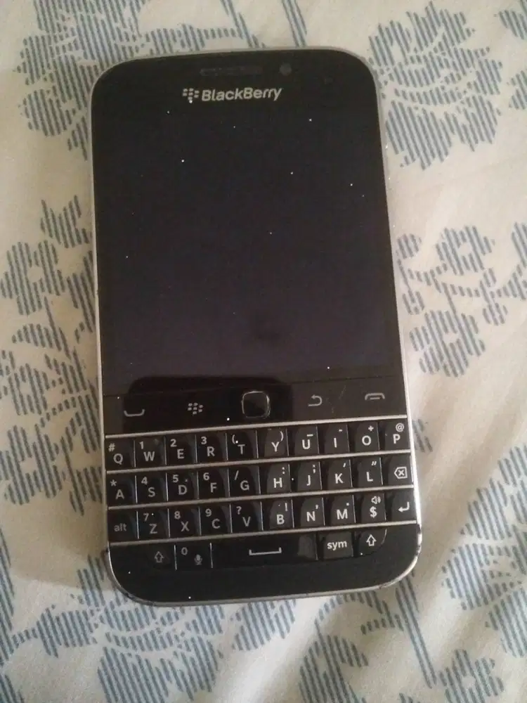 BlackBerry Q90 classic