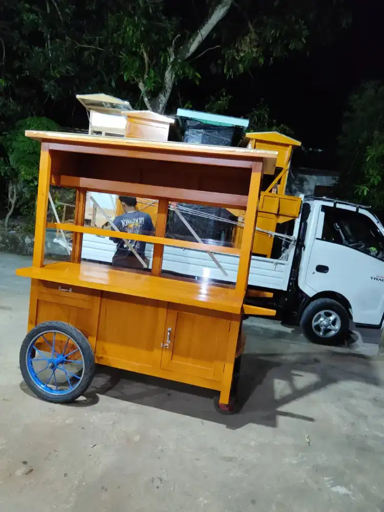 Promo Gerobak Mie Ayam jg Melayani Pesanan Grobak Bakso Bubur Sate dlL