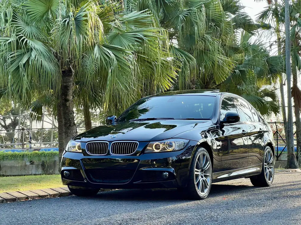 Low Odo 30rb BMW 325i M Sport 2012 E90 Facelift 320i 2011