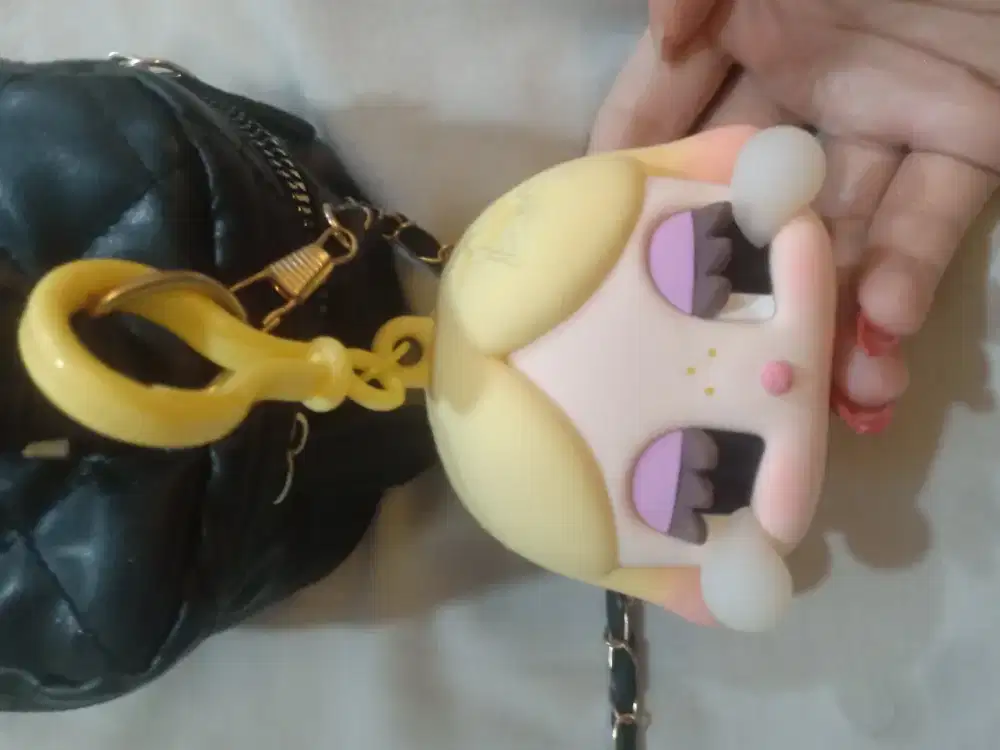 Gantungan tas cry bby