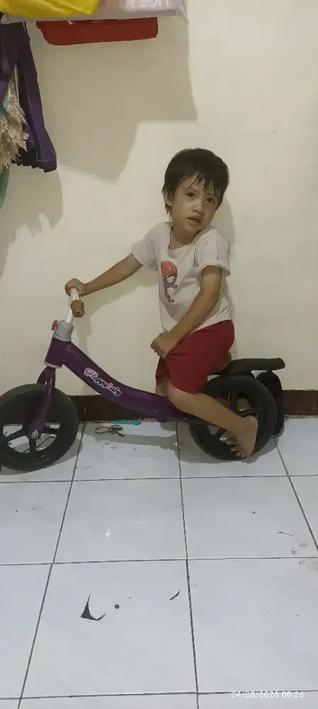 sepeda keseimbangan tanpa pedal