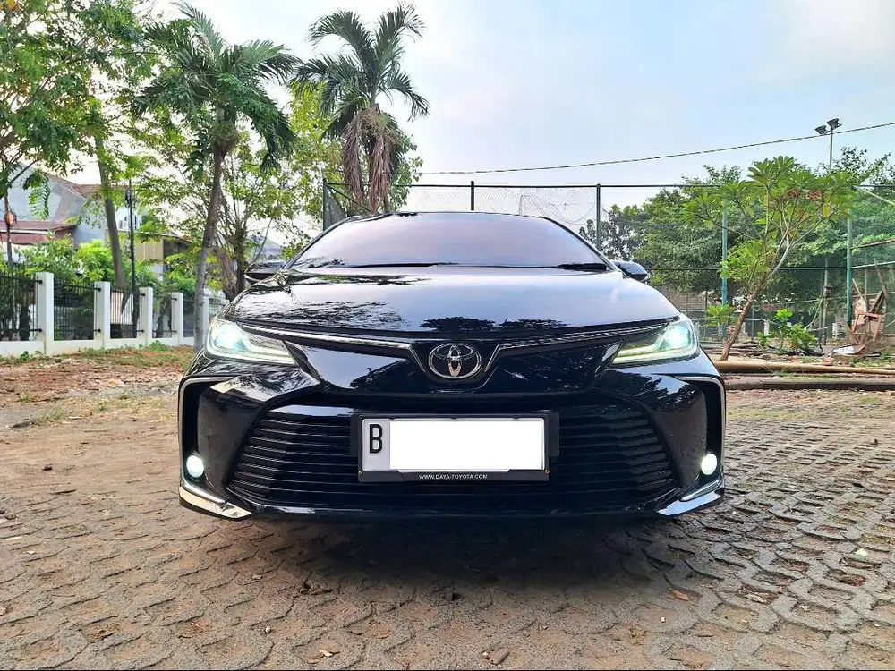 Toyota Corolla Altis 1.8 V 2022/2023 Km 50 Rb Sangat Terawat
