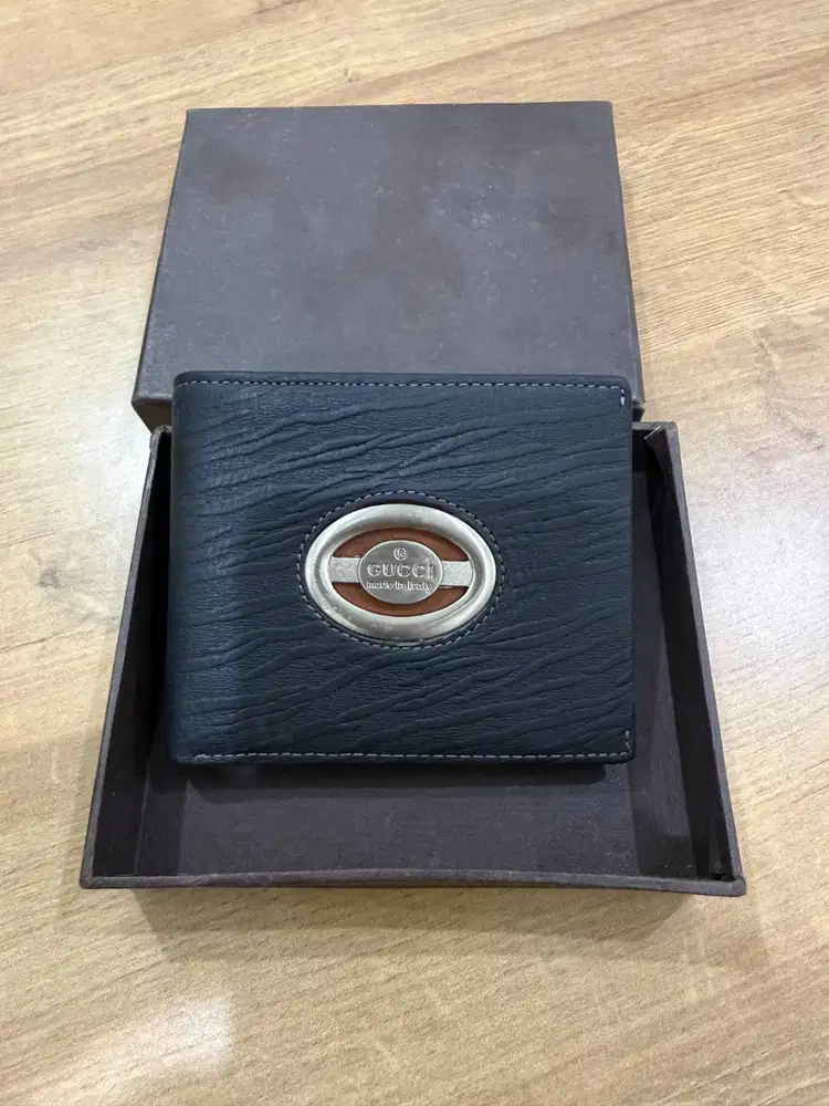Dompet Gucci Pria Bifold Hitam + Box – Baru