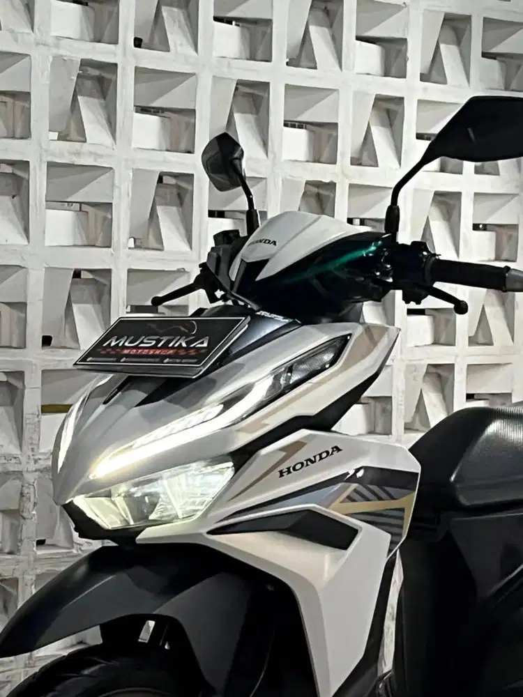 HONDA VARIO 125 2023 KEYLESS PUTIH N MALANG