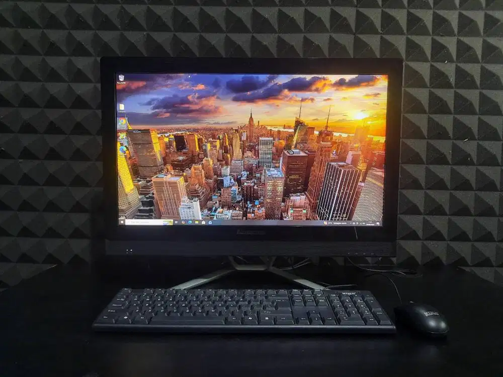 PC All in One Lenovo C560 Core i7 Gen 4