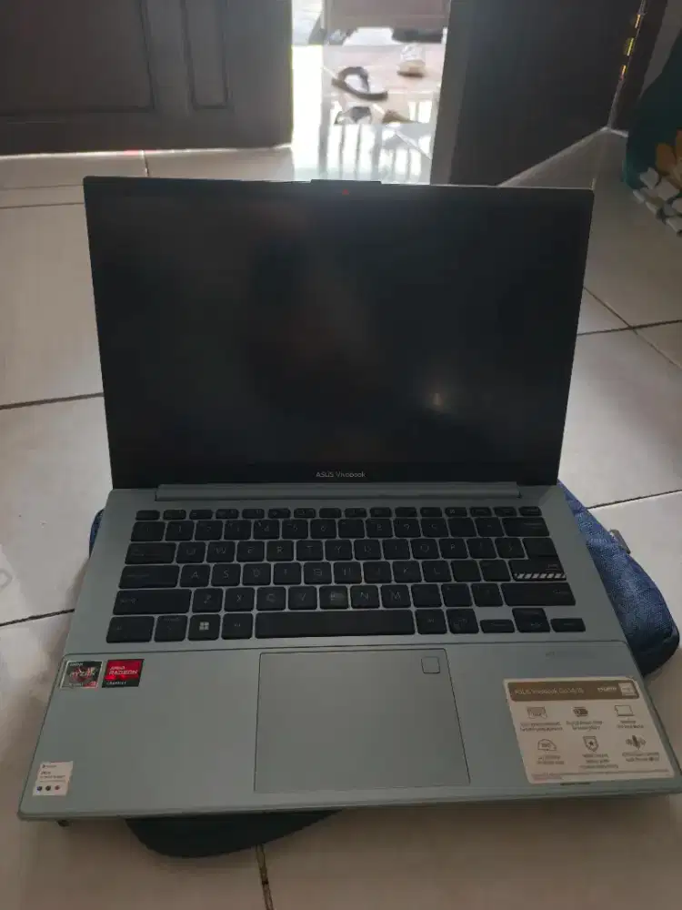 asus vivobook ryzen 3 7320 8/512 2nd bagus