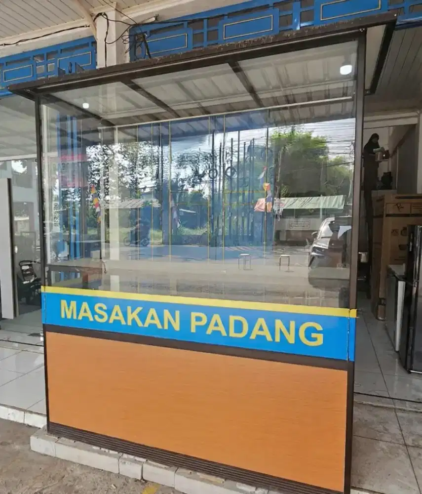 DIJUAL CEPAT ETALASE ALJMUNIUM KACA