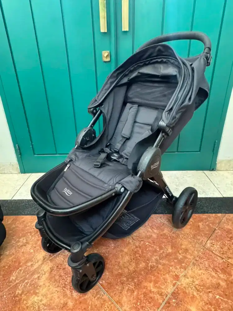 Stroller kokoh dan kuat brand BRITAX