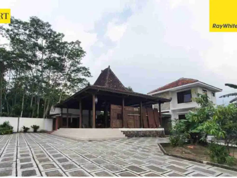 Dijual rumah joglo 2 lantai luas besar, hook ( barat selatan), legalitas lengkap, SHM ( 720.rt )